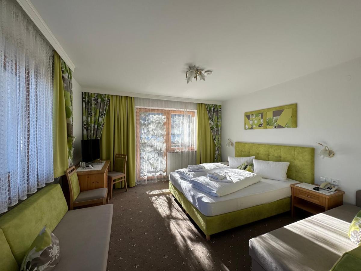 Pension Dorferwirt Bramberg am Wildkogel Exterior photo