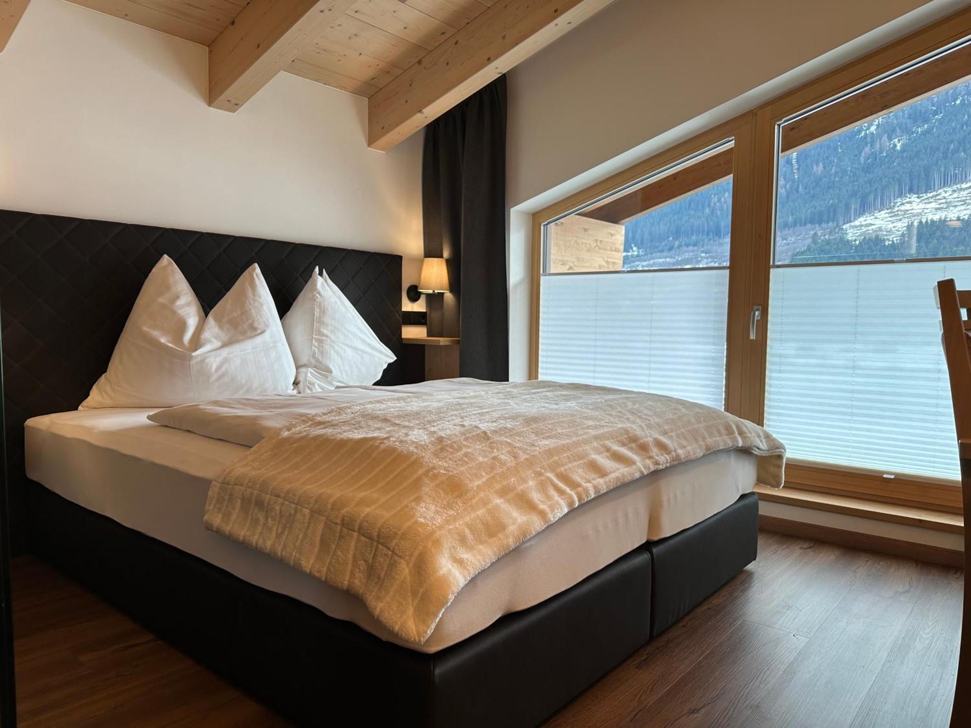Pension Dorferwirt Bramberg am Wildkogel Exterior photo